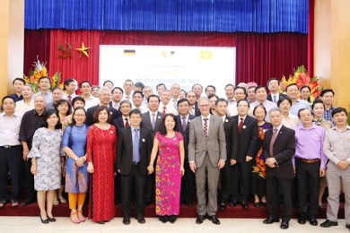 Bộ trưởng Nguyễn Chí Dũng được bầu làm Chủ tịch Hội hữu nghị Việt Nam - Đức